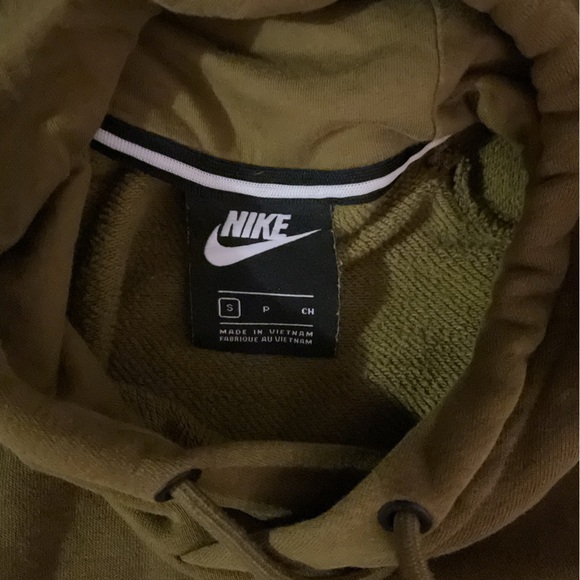 Nike Women’s Olive Green Pullover Hoodie with White Swoosh - Picture 2 of 7